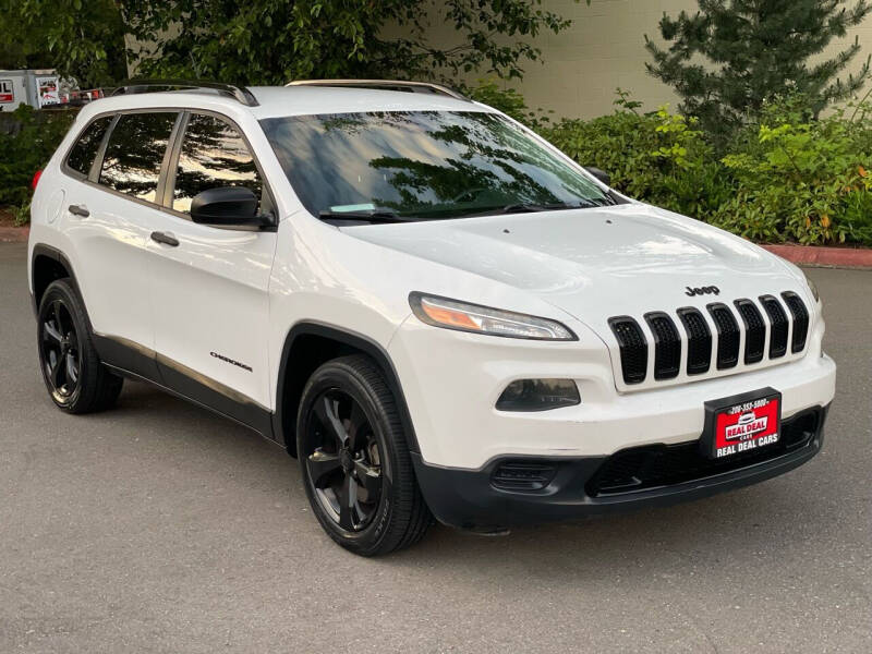 Used 2016 Jeep Cherokee Sport Altitude with VIN 1C4PJLAB0GW329334 for sale in Everett, WA