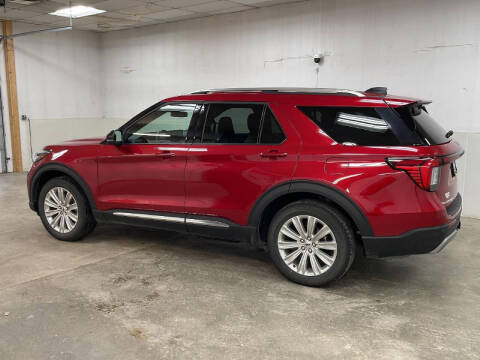 2025 Ford Explorer Platinum