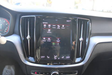 2020 Volvo S60 T5 Momentum