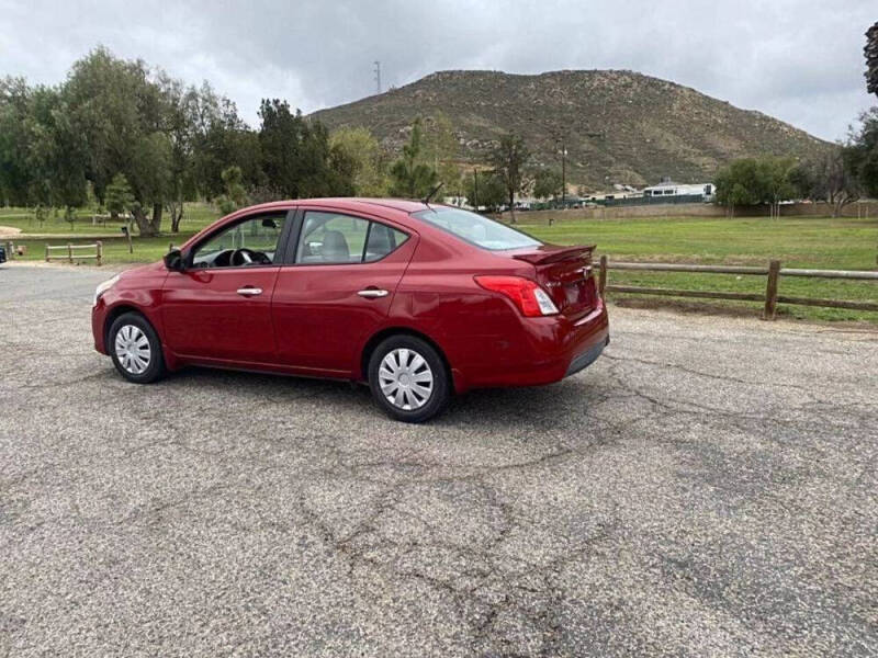 2015 Nissan Versa 1.6 S