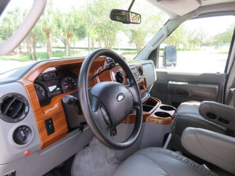 2010 Ford E-Series E-350 SD