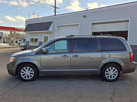 2009 Dodge Grand Caravan for sale at Finish Line Auto Sales Inc. in Lapeer MI