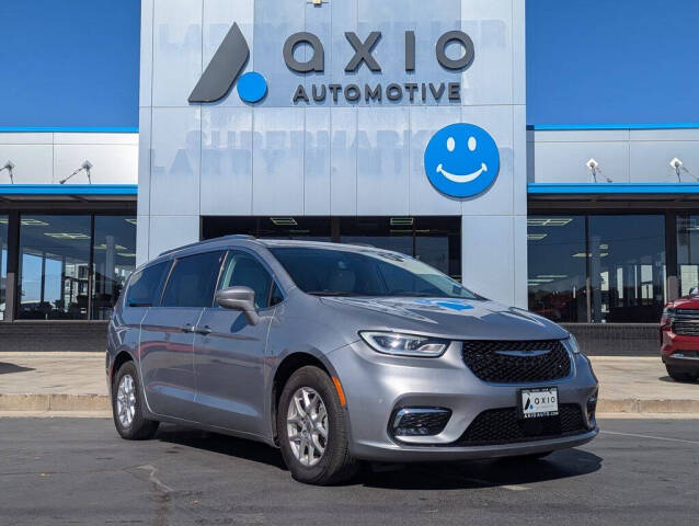 2021 Chrysler Pacifica for sale at Axio Auto Boise in Boise, ID