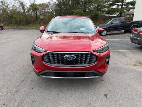 2026 Ford Escape Hybrid Platinum