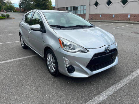 2017 Toyota Prius c Two
