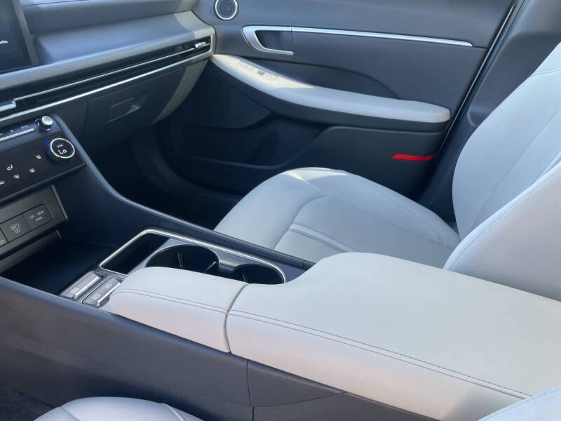 2025 Hyundai Sonata SEL