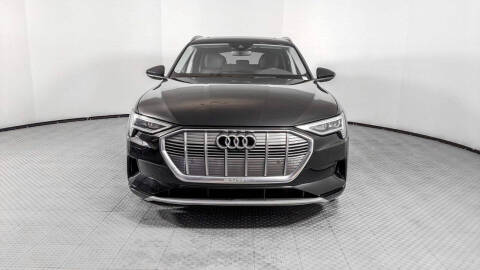 2021 Audi e-tron quattro Premium