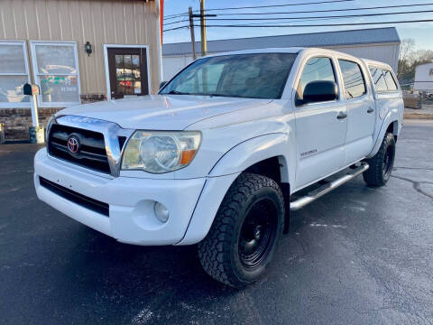 2005 Toyota Tacoma for sale at Mohr's Motors LLC in Spencer IN