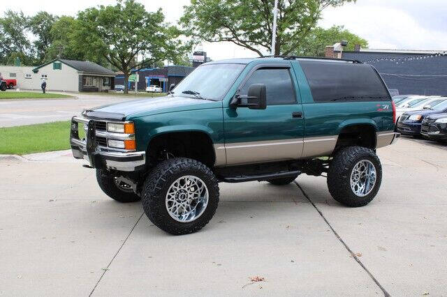 1995 Chevrolet Tahoe for sale at Van's Used Cars in Saint Clair Shores MI