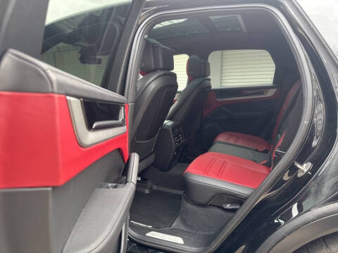 2024 Porsche Cayenne S