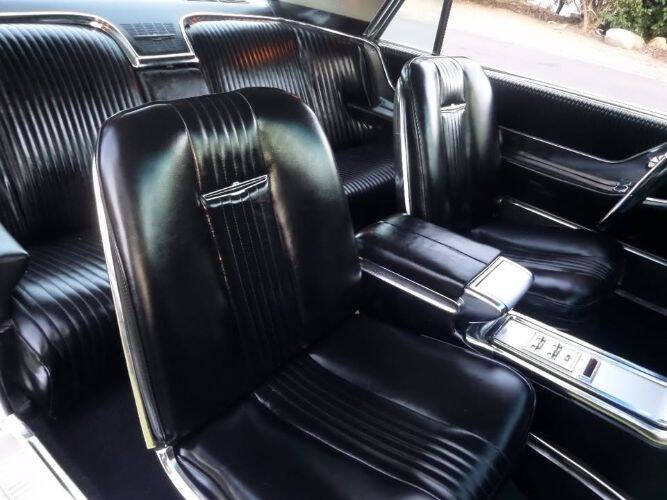 1964 Ford Thunderbird