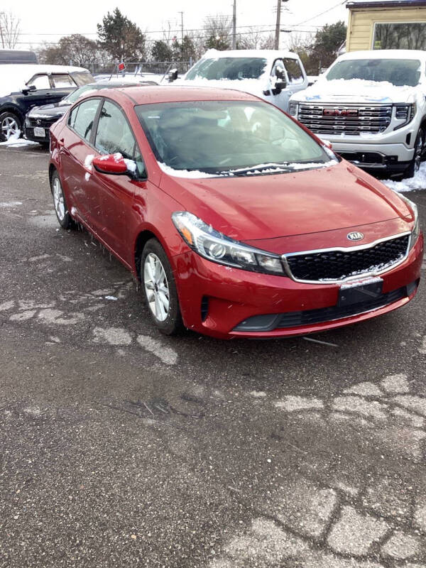 2017 Kia Forte S photo 2