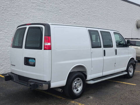 2025 Chevrolet Express 2500
