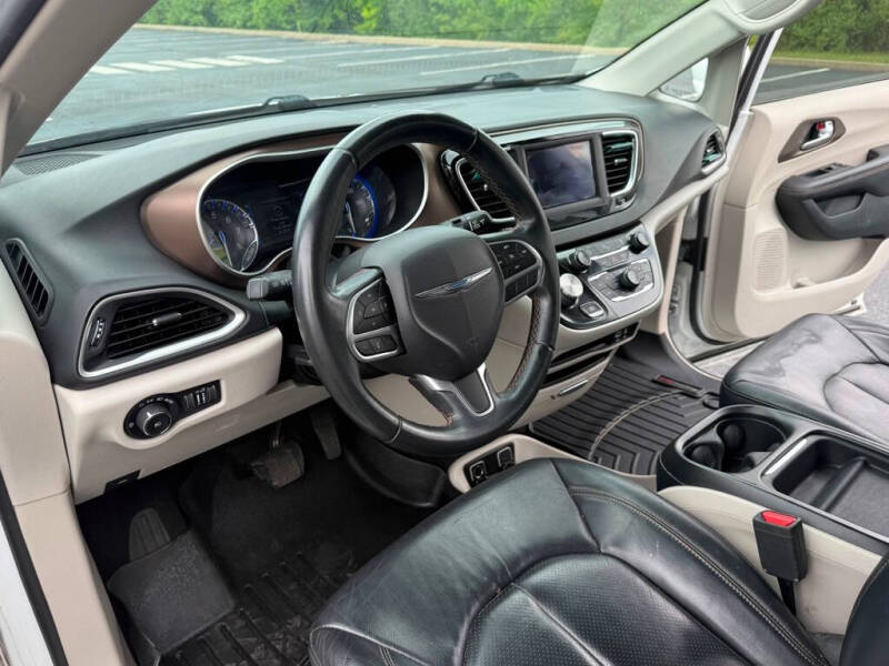 2018 Chrysler Pacifica Touring L