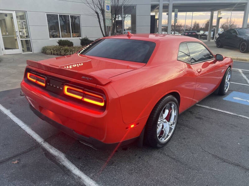 2016 Dodge Challenger SRT 392