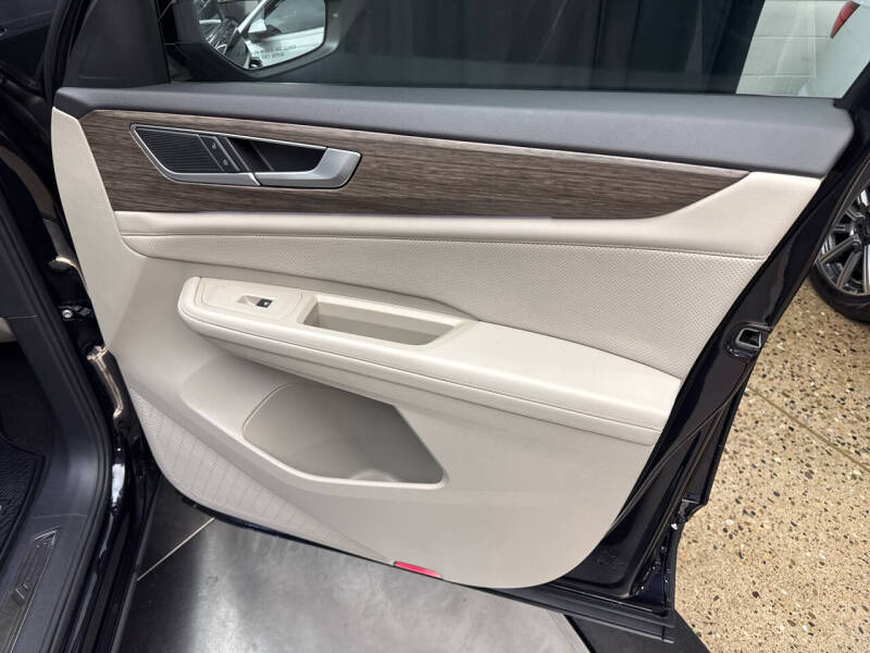 2024 Volkswagen Atlas SEL 4Motion