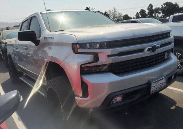 Used 2019 Chevrolet Silverado 1500 RST with VIN 3GCUYEED8KG279246 for sale in Bloomington, IL