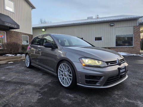 2017 Volkswagen Golf R 4Motion