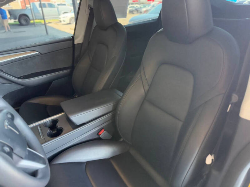 2023 Tesla Model Y Performance