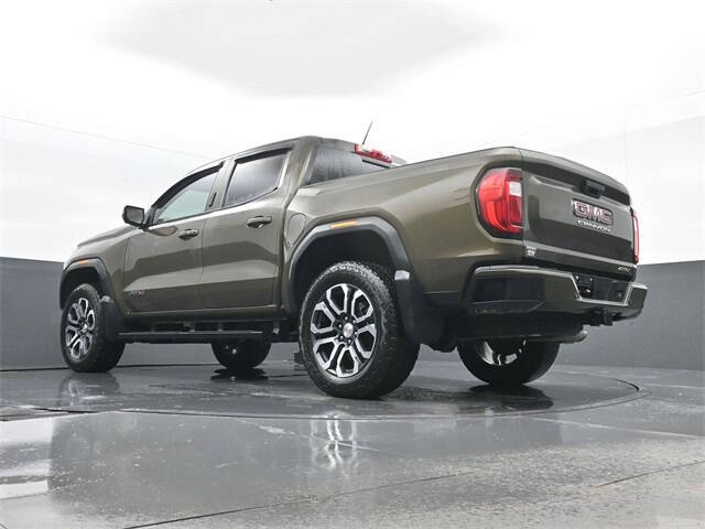 2024 GMC Canyon AT4