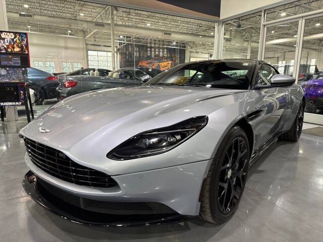 2019 Aston Martin DB11 V8