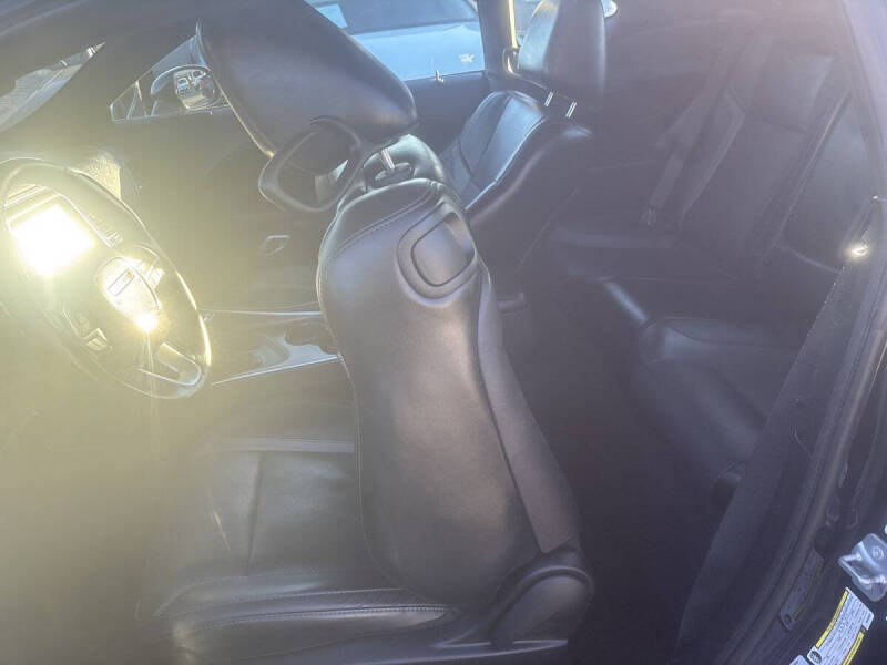 2016 Dodge Challenger SXT Plus