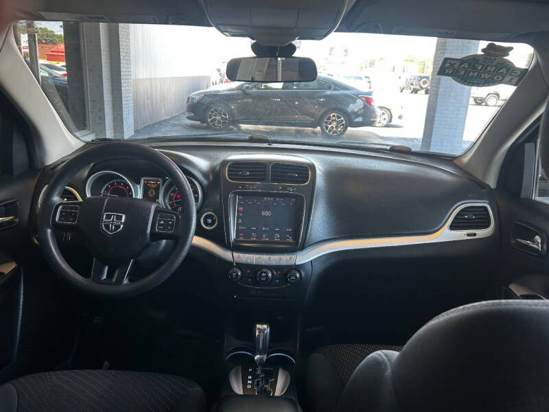 2018 Dodge Journey SXT - Photo 8