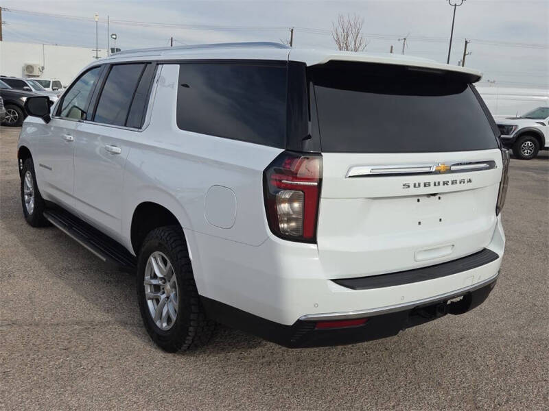 2023 Chevrolet Suburban LS