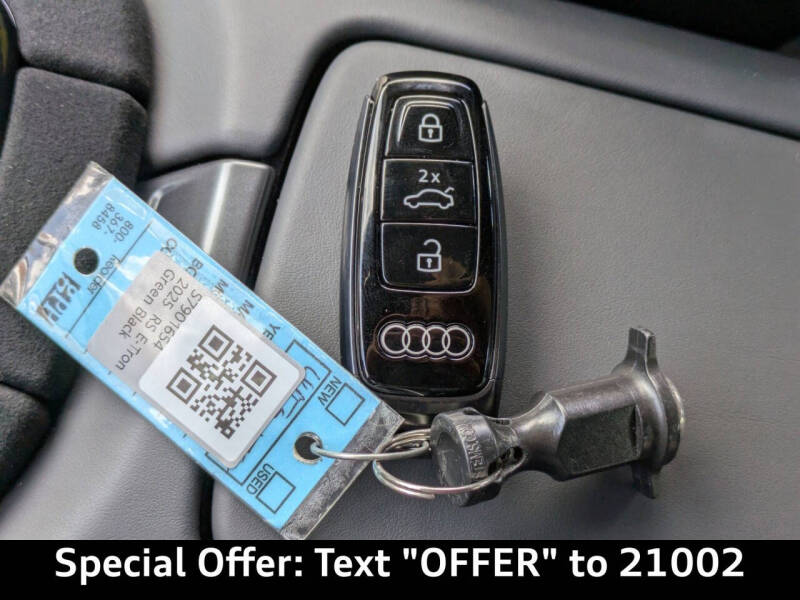 2025 Audi RS e-tron GT performance quattro