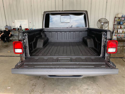 2025 Jeep Gladiator High Tide