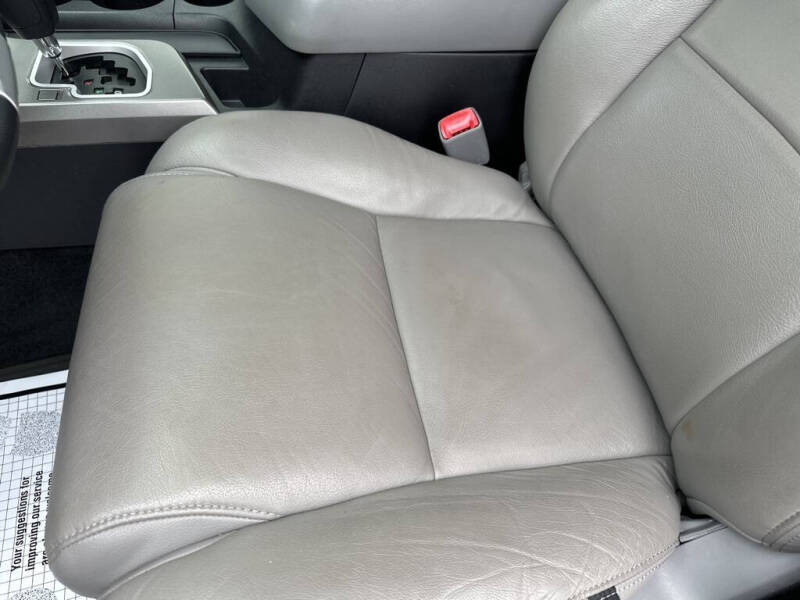 2016 Toyota Sequoia SR5