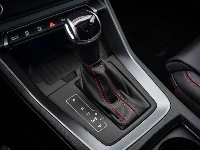 2025 Audi Q3 quattro S line Prem Plus 45 TFSI