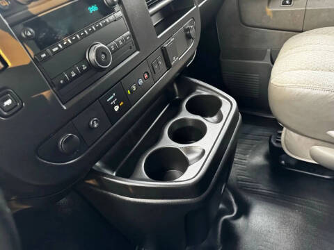 2020 Chevrolet Express 2500