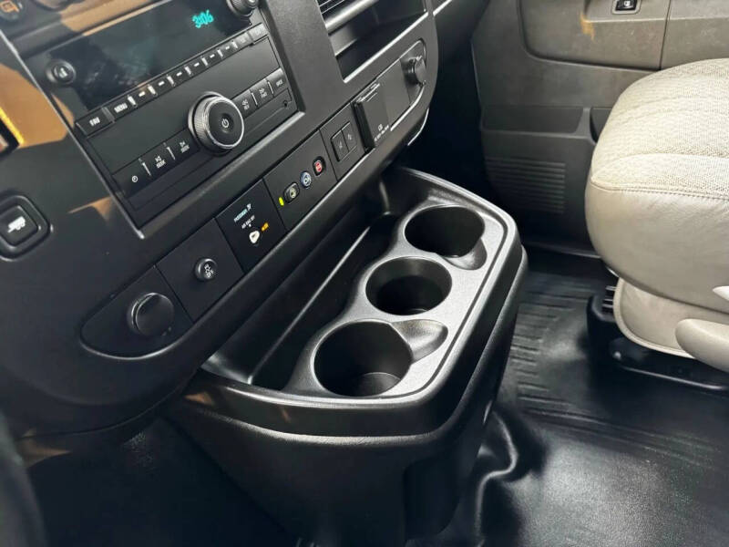 2020 Chevrolet Express 2500
