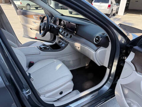 2018 Mercedes-Benz E-Class E 300
