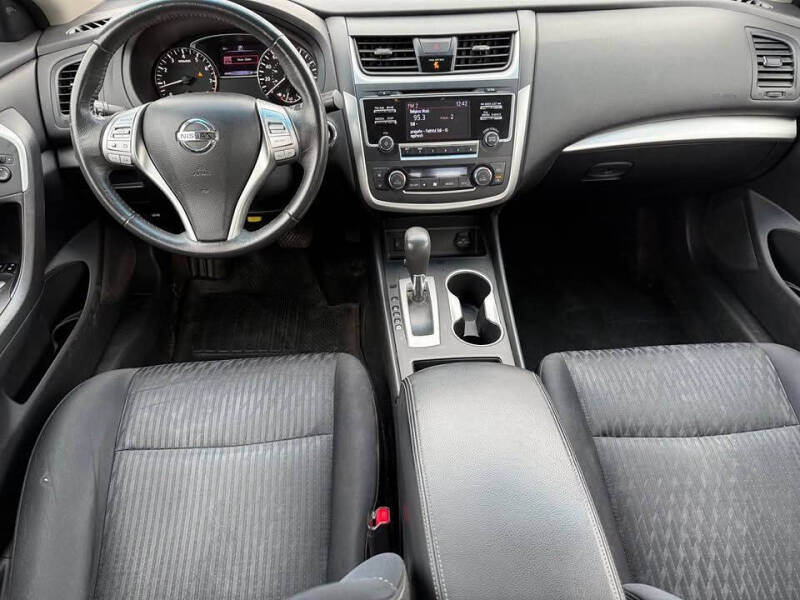 2017 Nissan Altima 2.5 SV