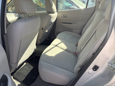 2015 Nissan LEAF SV