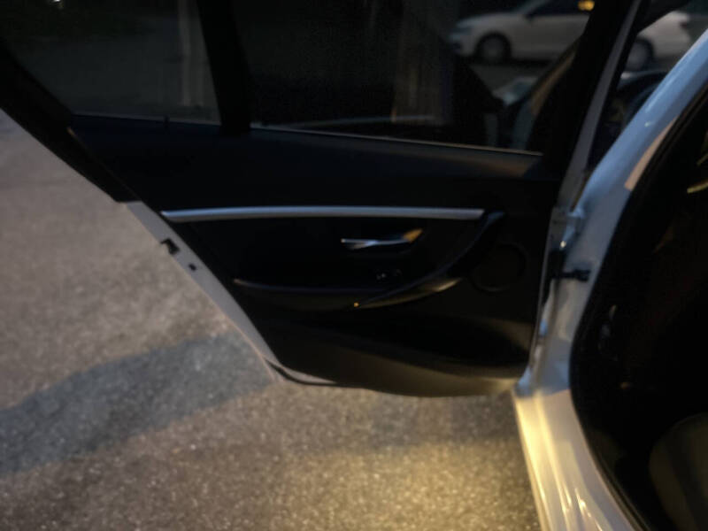 2018 BMW 3 Series 330i xDrive