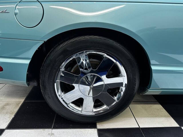 2002 Ford Thunderbird Deluxe