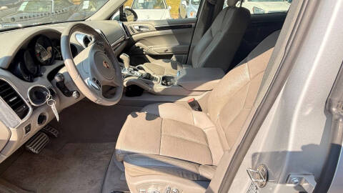 2011 Porsche Cayenne S Hybrid