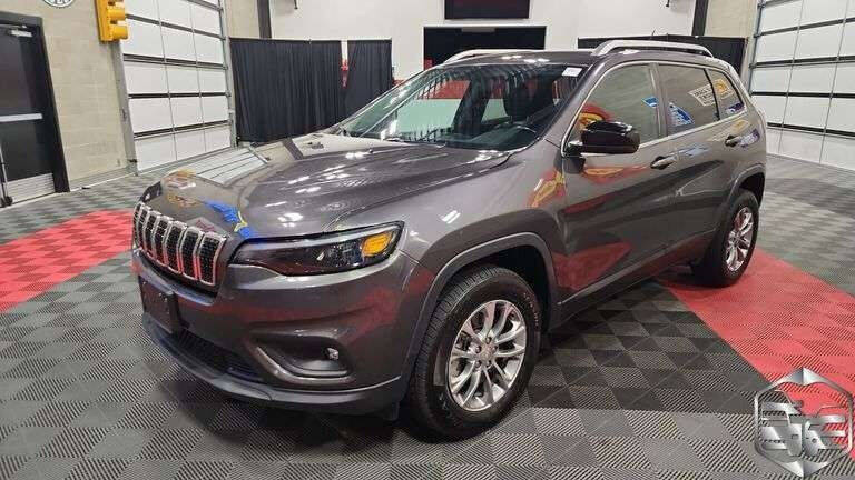 2019 Jeep Cherokee for sale at Autostars Motor Group in Yakima, WA