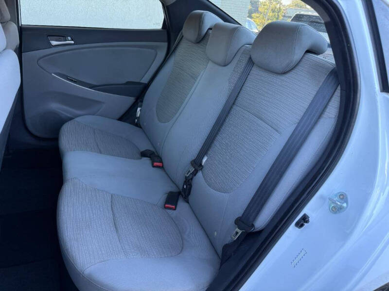 2017 Hyundai Accent Value Edition