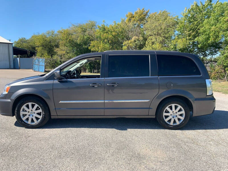 2016 Chrysler Town and Country for sale at Fast Lane Motorsports in Arlington TX