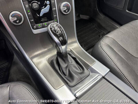 2016 Volvo XC60 T5 Drive-E Premier