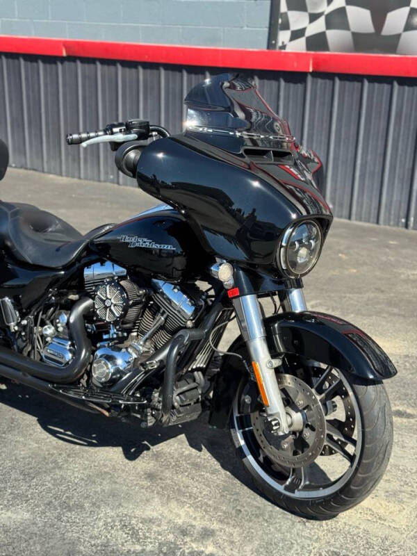 2014 Harley-Davidson Street Glide Custom