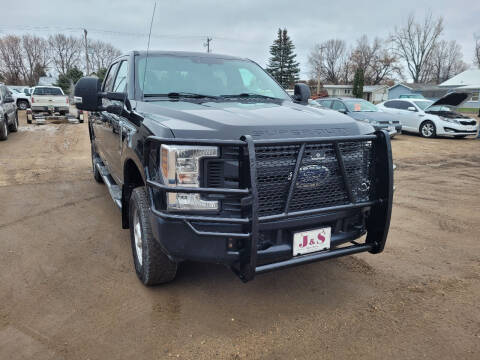 2018 Ford F-250 Super Duty for sale at J & S Auto Sales in Thompson ND