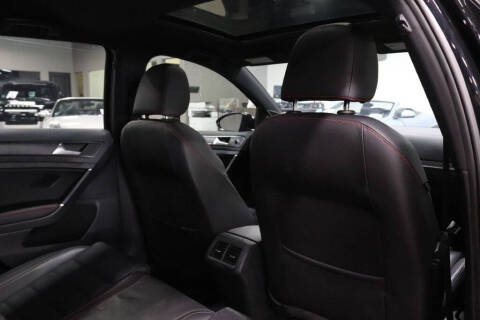 2019 Volkswagen Golf GTI S