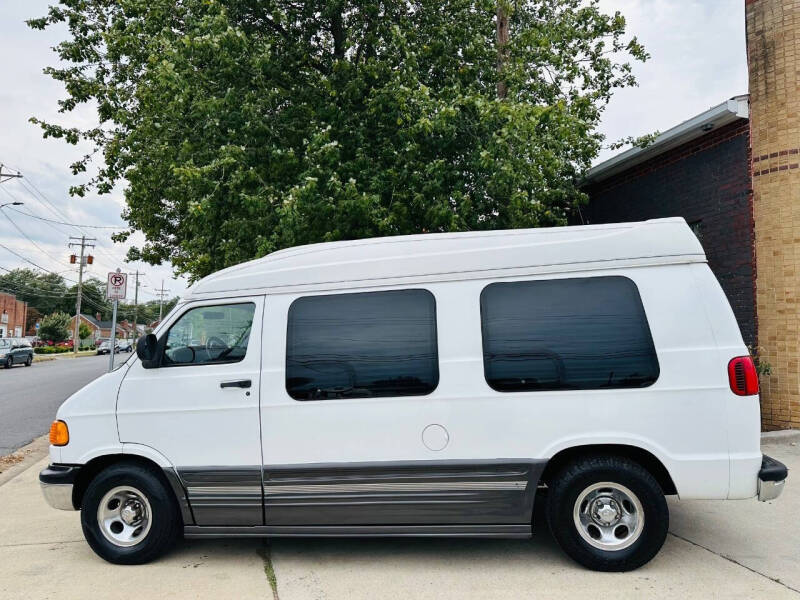 2000 Dodge Ram Van 1500