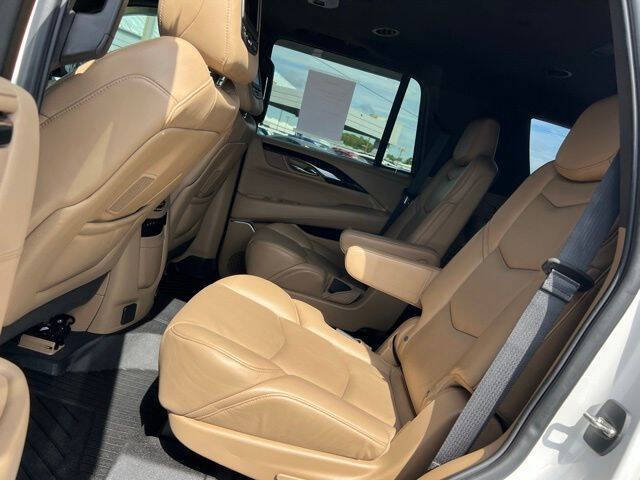 2019 Cadillac Escalade Platinum