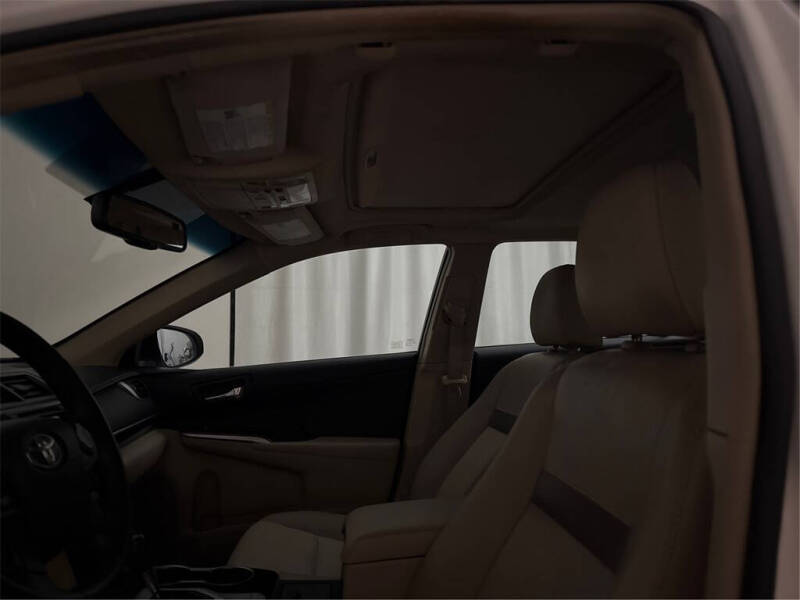 2014 Toyota Camry XLE V6